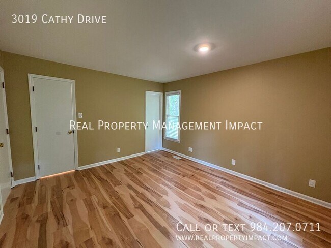 Building Photo - 3019 Cathy Dr