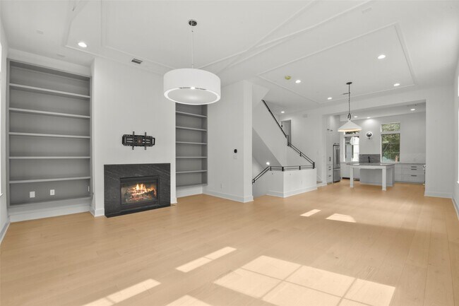 Building Photo - 1247 Peden St