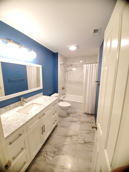 Building Photo - 6904 Anthem St E