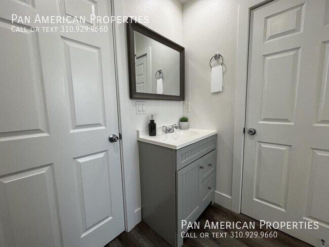 Building Photo - 1029 S Montebello Blvd