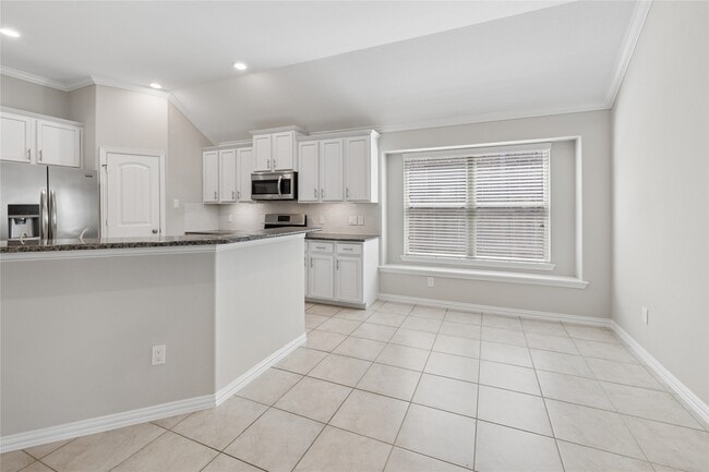 Building Photo - 2357 Old Stone Dr