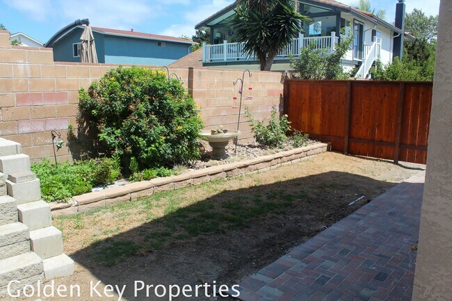 Building Photo - 4864 Alondra Way