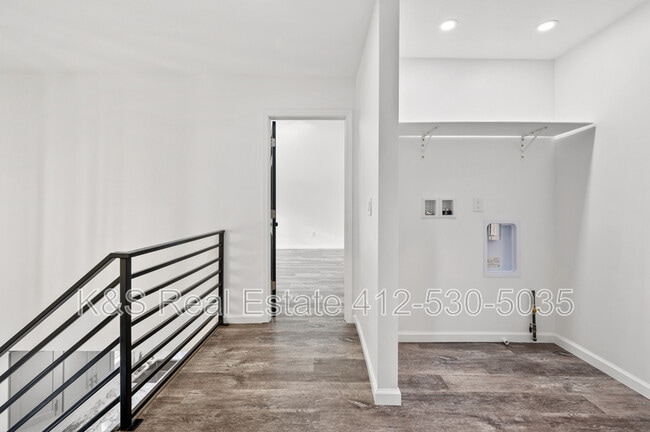 Building Photo - 762 S Margaretta St