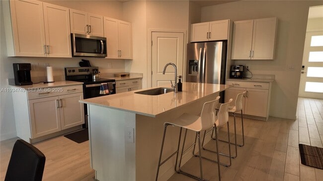 Building Photo - 12913 SW 265th Ter