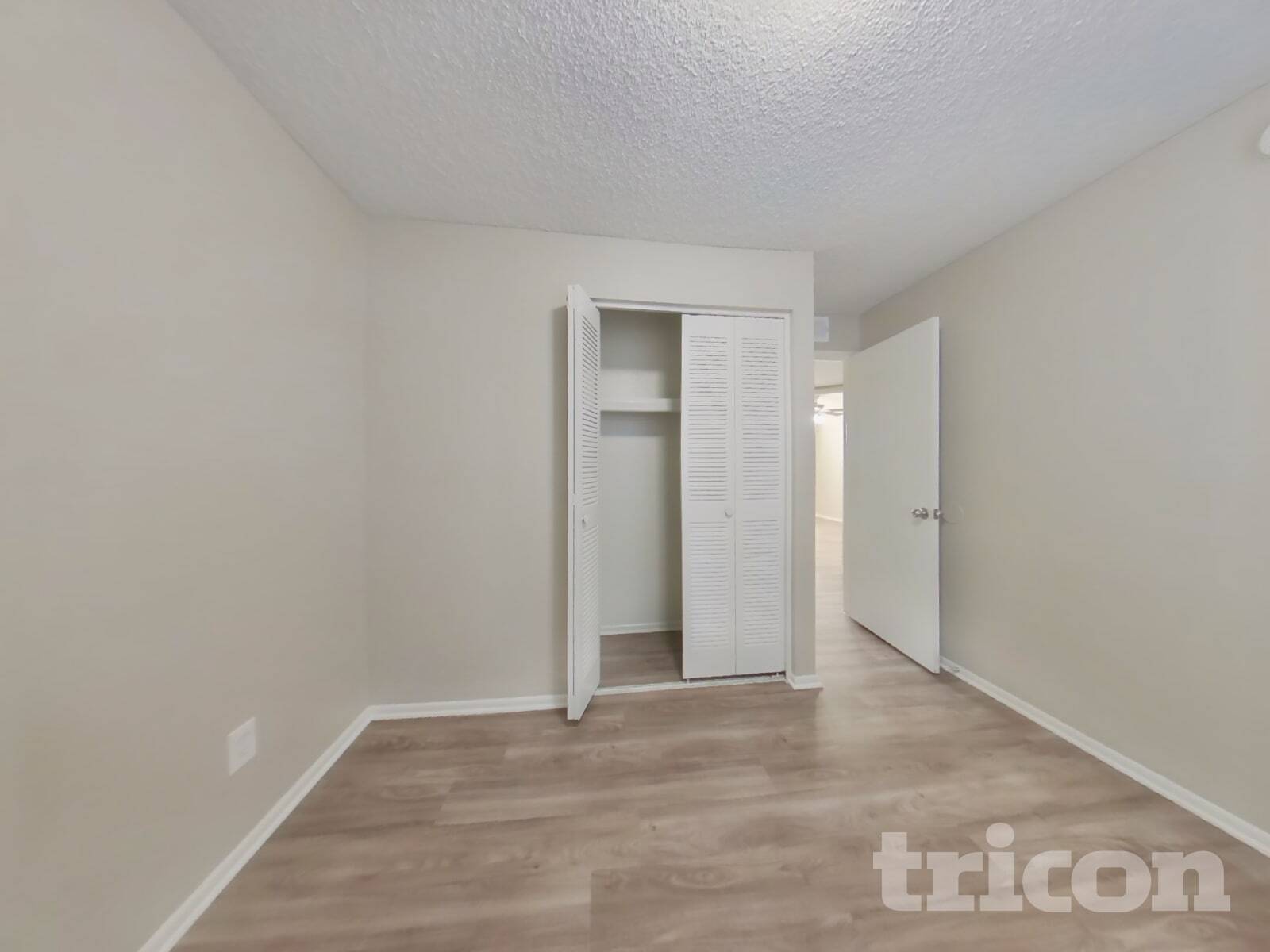 Building Photo - 13601 N 41st St