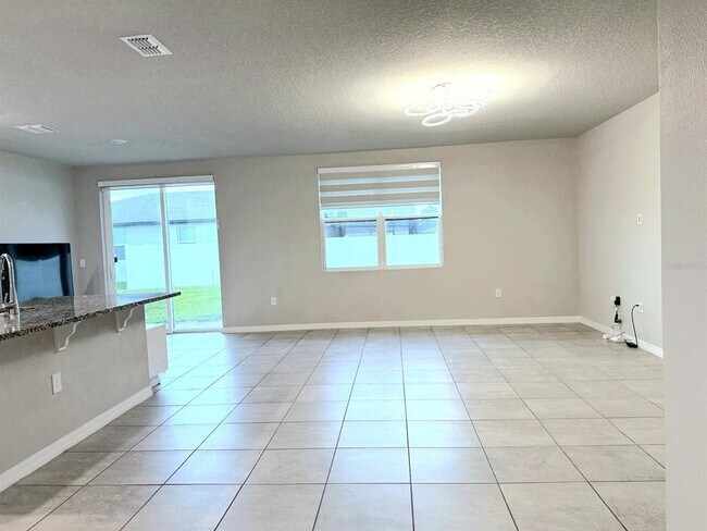 Building Photo - 706 Alta Vista Ct