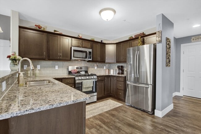 Building Photo - 2751 Post Dr