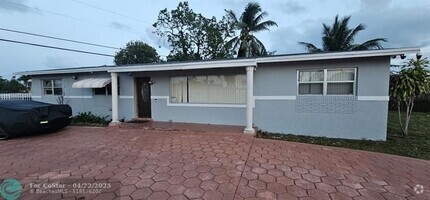 Building Photo - 870 NW 173rd Terrace
