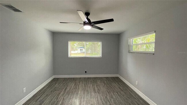 Building Photo - 5120 24th Ave S