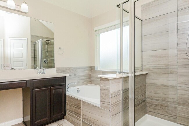 Building Photo - 7039 Villa Mountain Ln