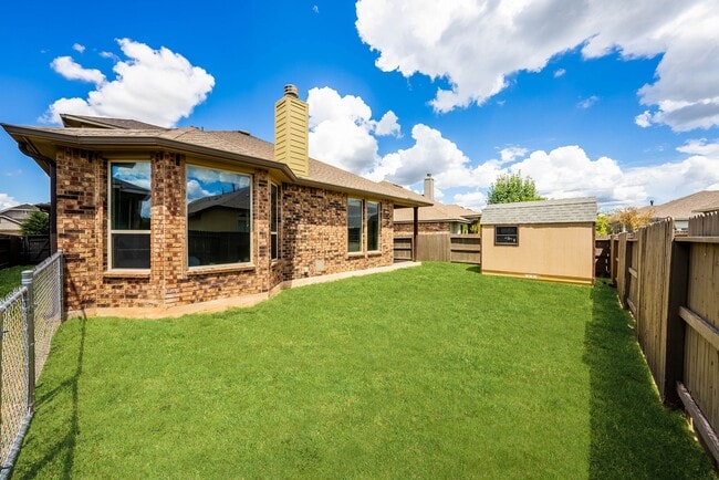 Building Photo - 9710 Monken
