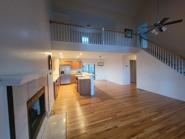 Building Photo - 160 Turkey Hollow Ct