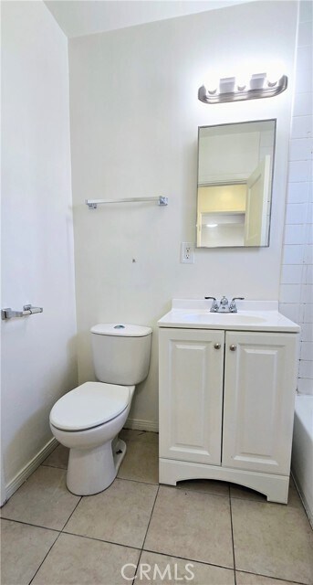 Building Photo - 6702 Flora Ave