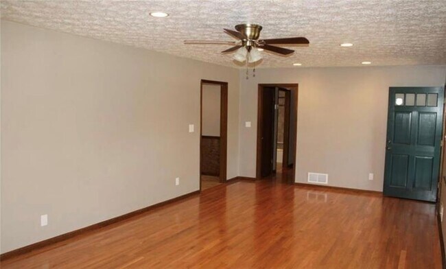 Building Photo - 426 Atlanta Hwy