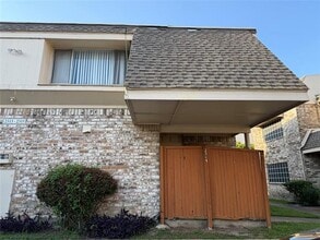 Building Photo - 2315 Trellis Pl