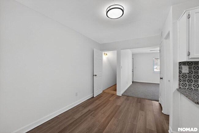 Building Photo - 405 Fairburn Rd SW