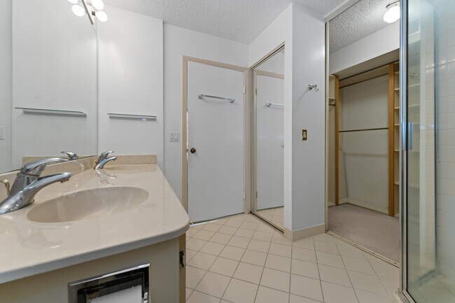 Building Photo - 2621 Village Blvd
