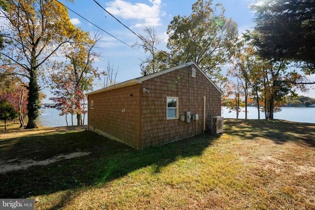 Building Photo - 11003 Bowerman Rd