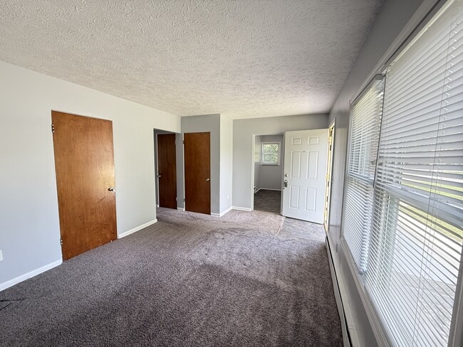 Building Photo - 1245 Weber Dr