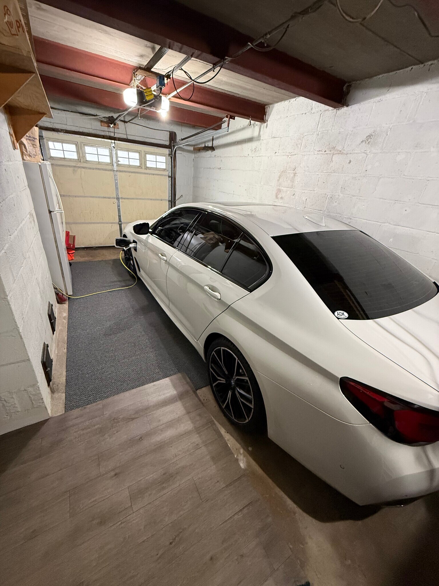 Building Photo - 39 Foxon Rd