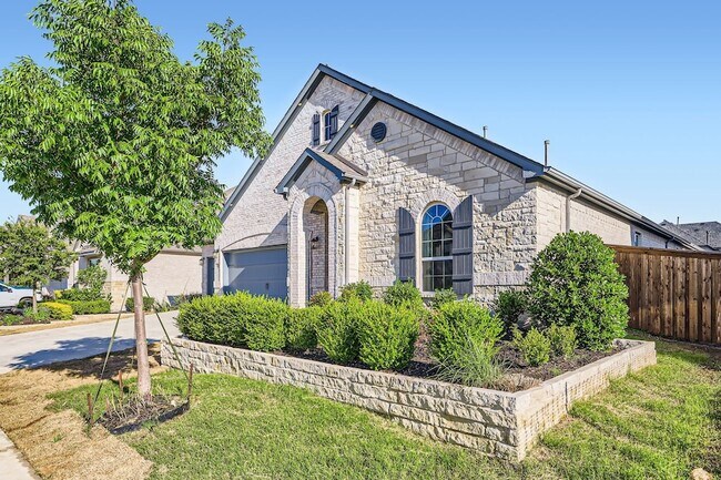 Building Photo - 17204 Clover Dr