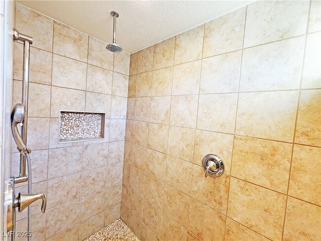 Building Photo - 4920 Honey Locust Dr