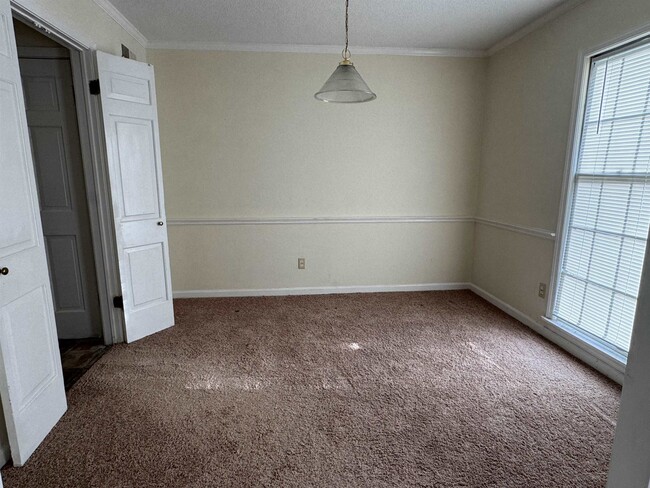 Building Photo - 2295 Eastover Dr