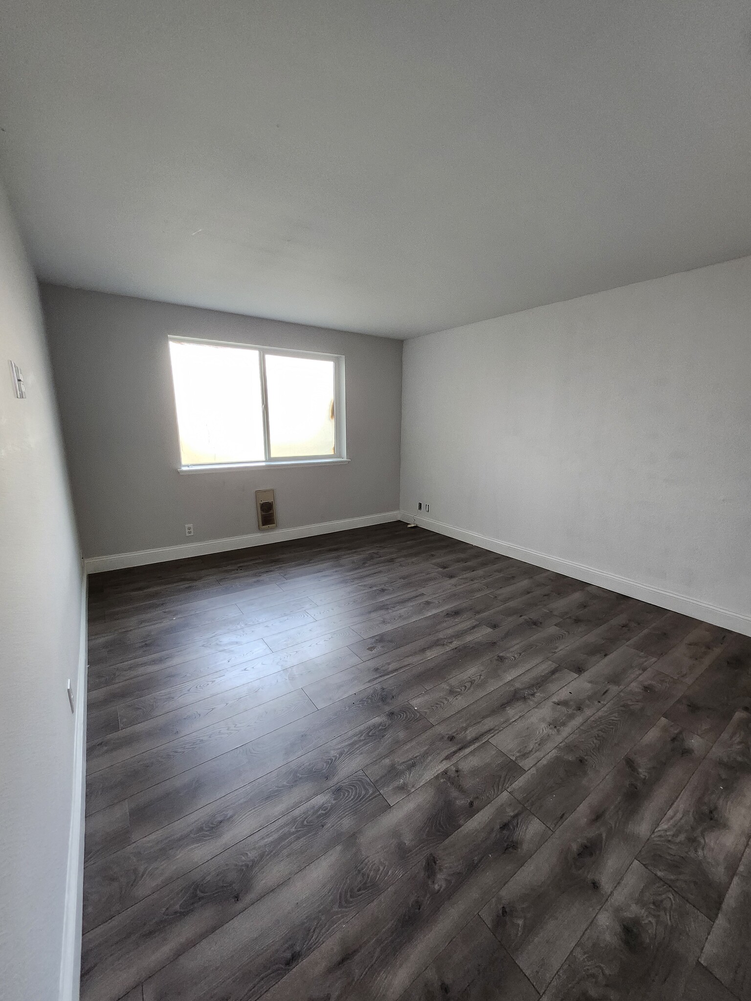 Building Photo - 20183 Vikings Crest Loop NE