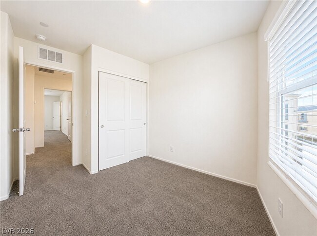 Building Photo - 3730 Celesta Vis Ave