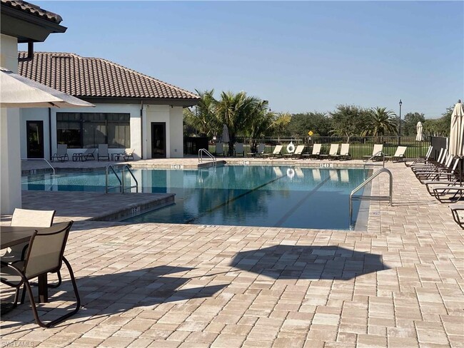 Building Photo - 14566 Cantabria Dr