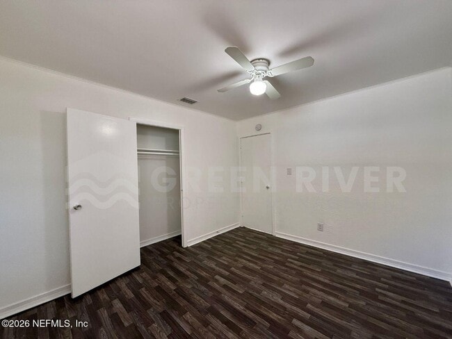 Building Photo - 4623 Suffolk Ave