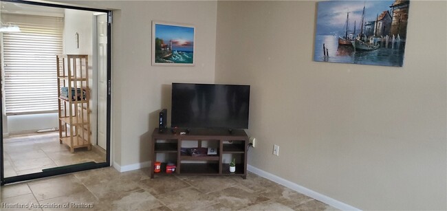 Building Photo - 3830 Catalina Dr