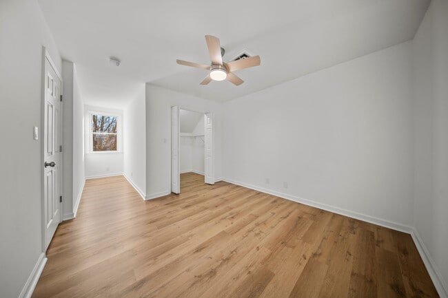 Building Photo - 3 Bedroom 2 Full Bath Home For Rent near Post!