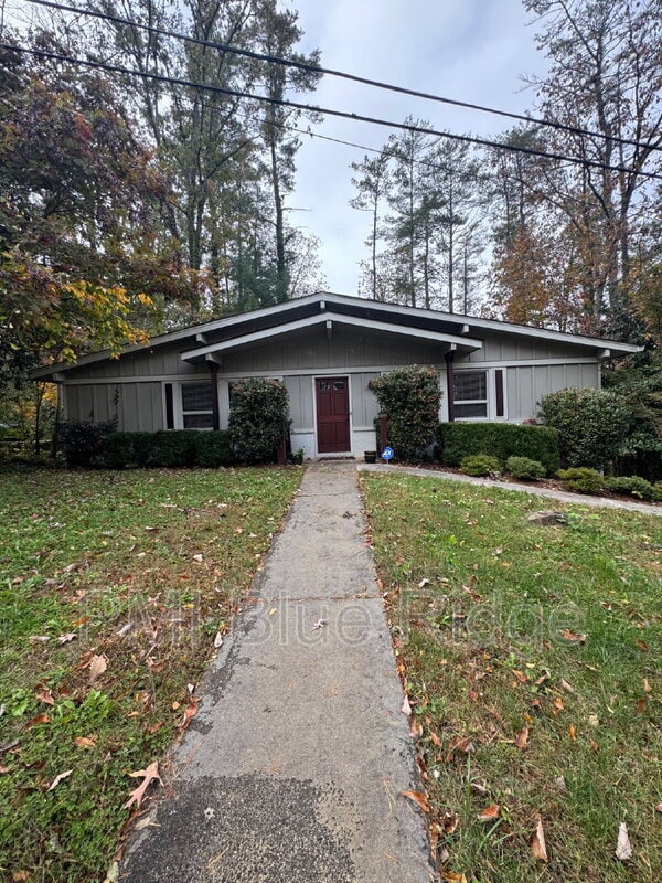 Primary Photo - 25 Leisure Mountain Rd