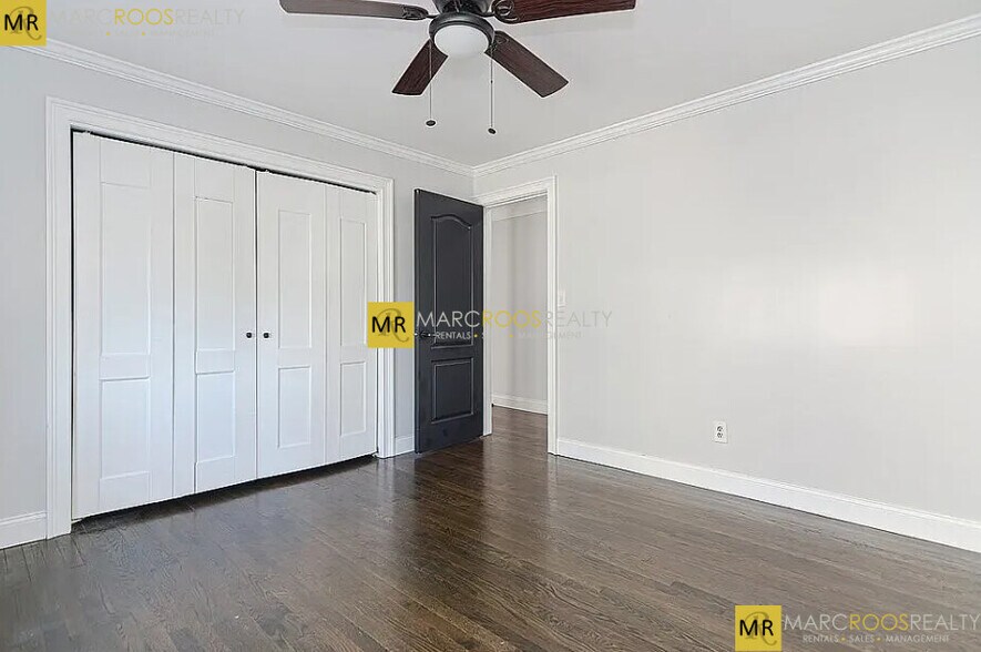 Building Photo - 237 Trenton St