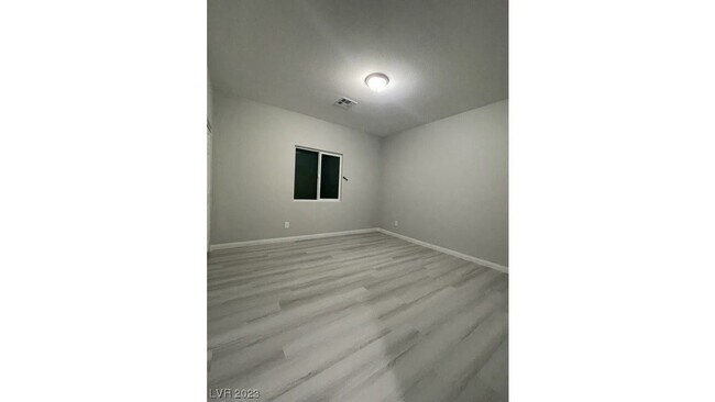 Building Photo - 4966 Andover Dr