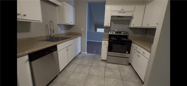 Building Photo - 2481 Terrace Trail