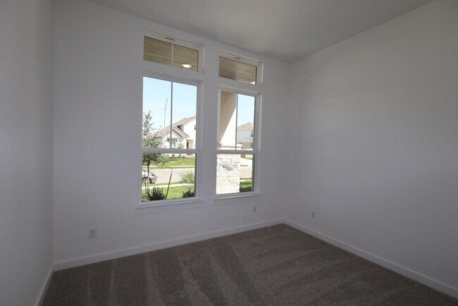 Building Photo - 2728 Cressman Cv
