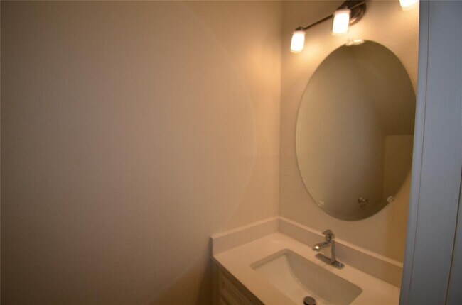 Building Photo - 7801 Parliament Pl