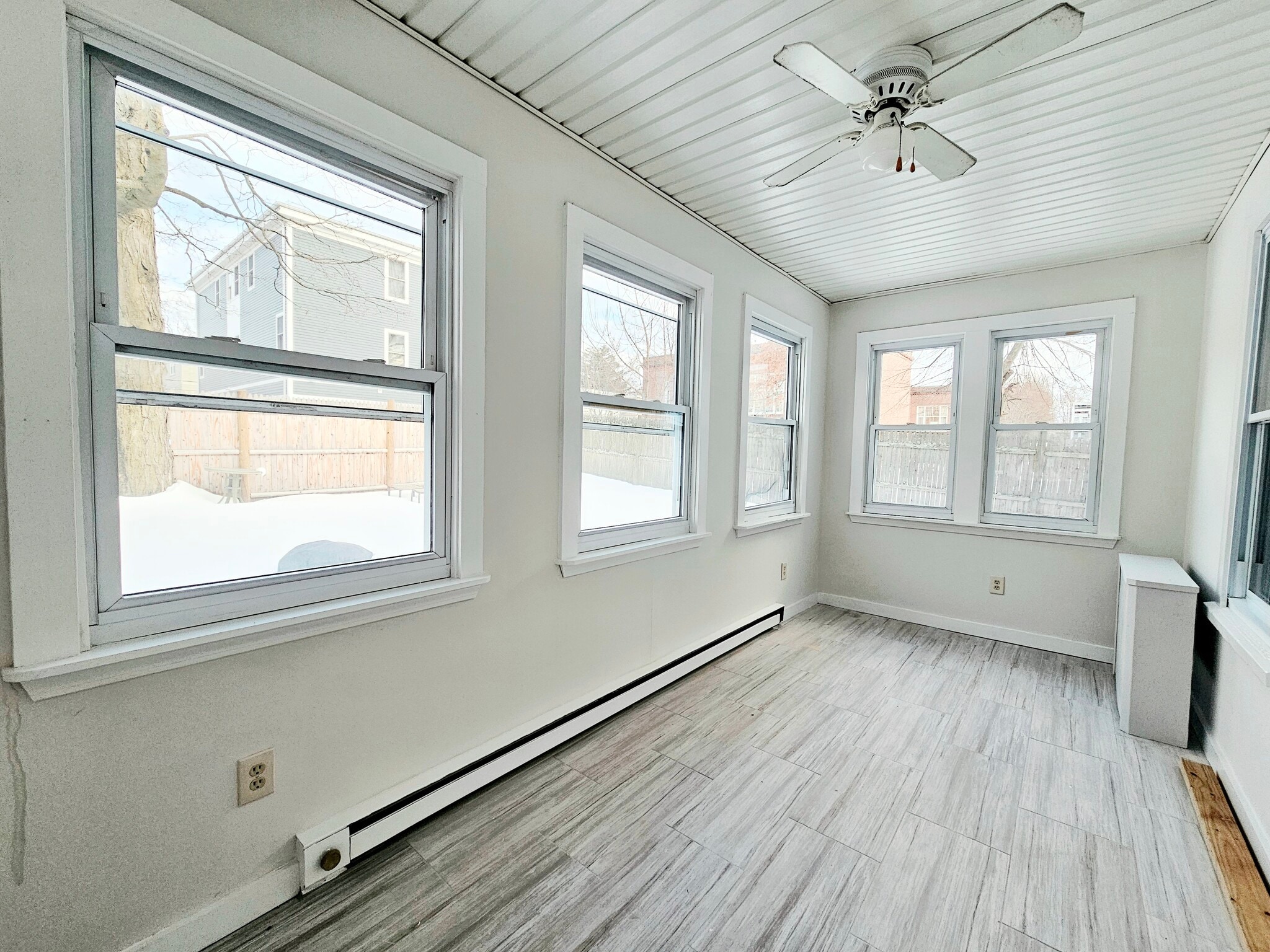 Building Photo - 69 Turner St