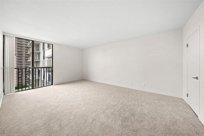 Building Photo - 19707 Turnberry Way