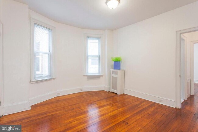 Building Photo - 4628 Sansom St