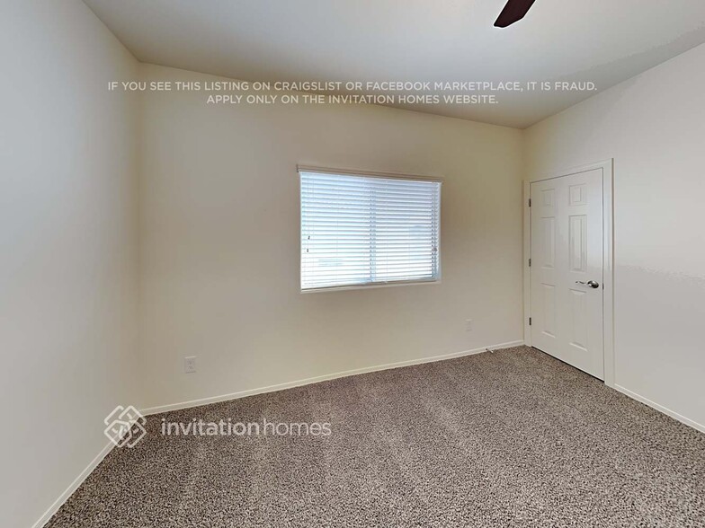 Building Photo - 14247 N 131st Ln