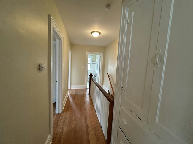 Building Photo - 95 Ahrens St