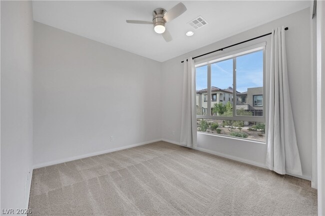 Building Photo - 11696 Redwood Mountain Ave