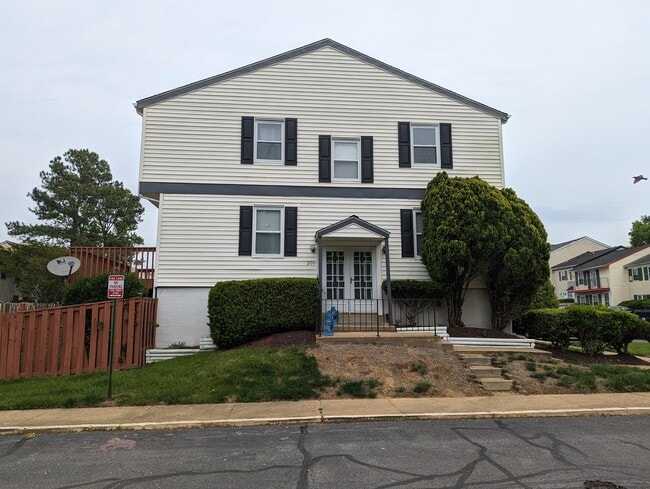 Building Photo - 200 Harry S Truman Dr
