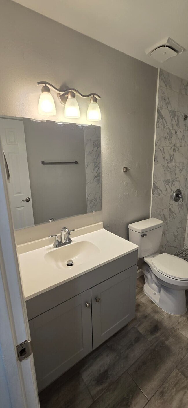 Building Photo - 5657 Struthers Ct