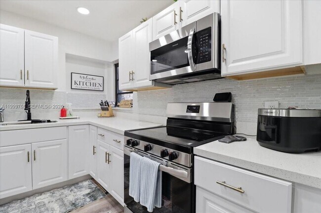 Building Photo - 7551 Polk St