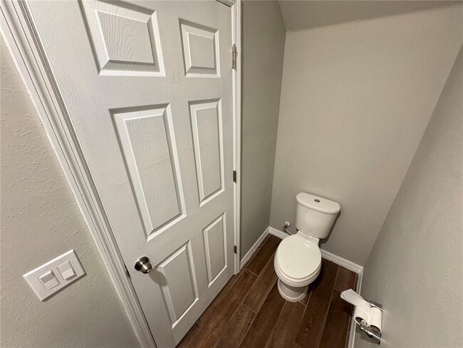 Building Photo - 413 Legacy Lp