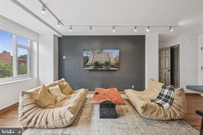 Building Photo - 1545 18th St NW